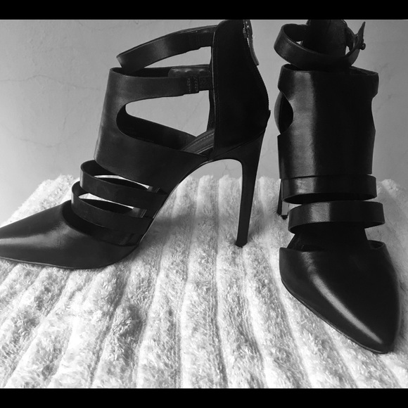 BCBGeneration Shoes - BCBG Generation high heel shoes size 8 1/2 black